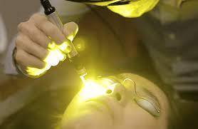 **The Laser Glass Skin - 577 nm Pure Yellow Light Therapy (Unisex)- Morphic Field
