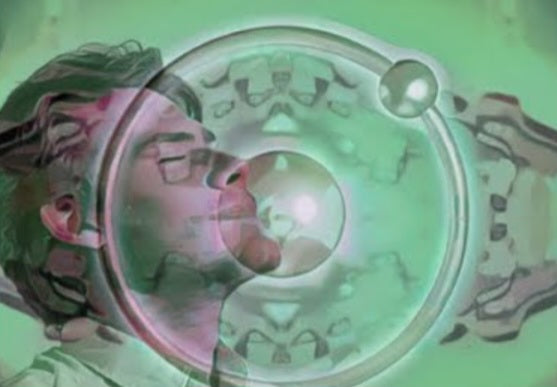 Hydrogen Accumulation and Fission